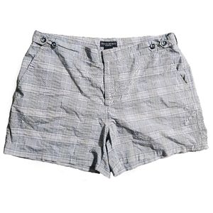Banana Republic Plaid stretch shorts